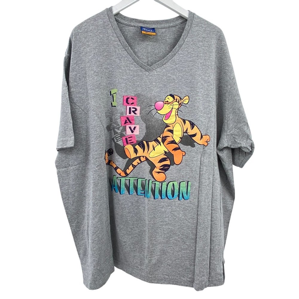 VTG Winnie The Pooh graphic tshirt size 26/28 3X Grey tee Tigger Vneck